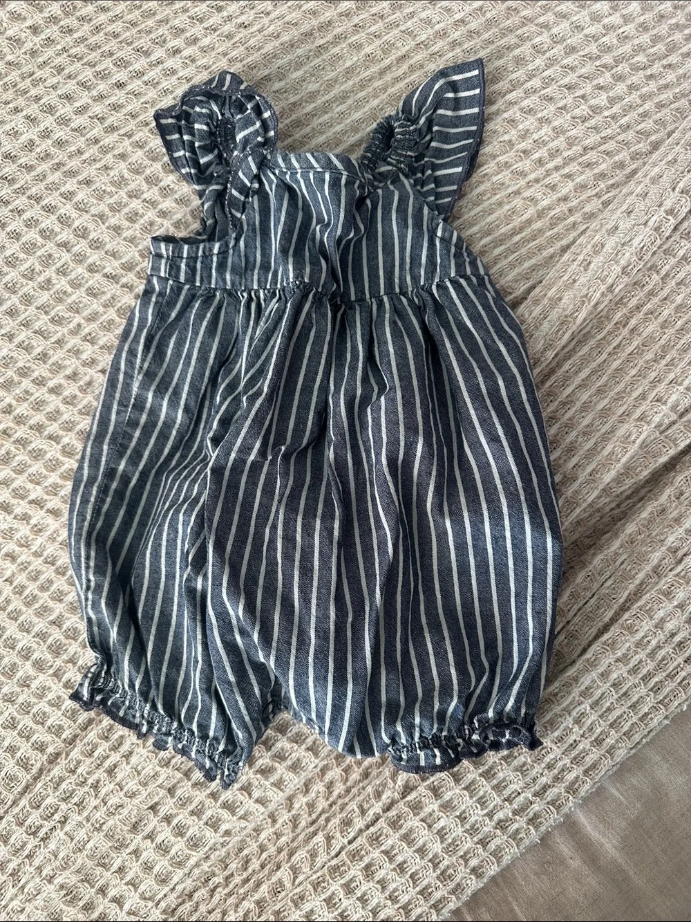 Bundle of 6 baby girl outfits